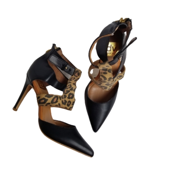 Anthropologie Shoes - Anthropologie dolce vita pump black snakeskin